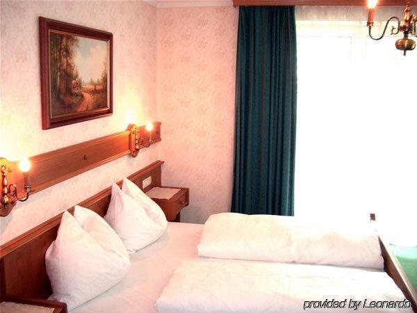 Torrenerhof Otel Golling an der Salzach Oda fotoğraf